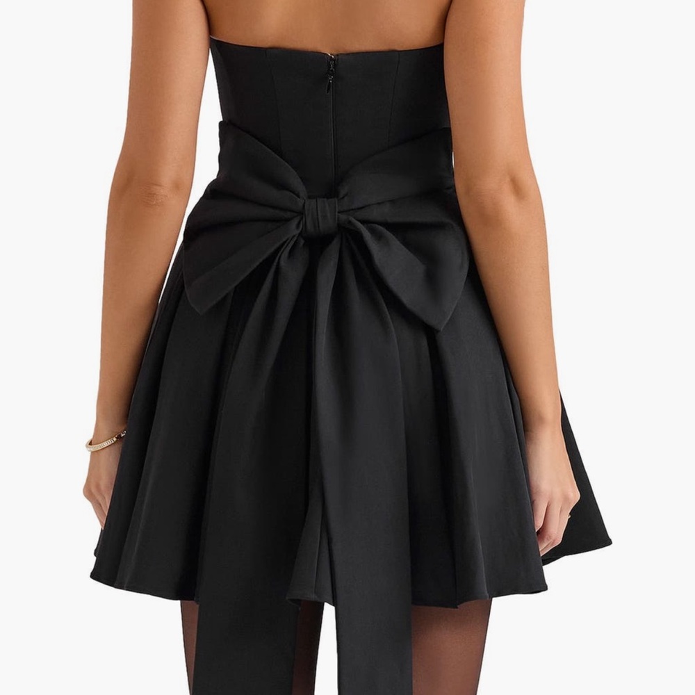 NWOT House of CB Emmanuela Strapless Bow Dress